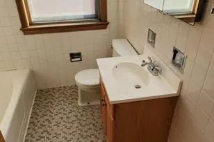 1431 Balmoral Ave, Westchester, IL 60154 - Photo 15