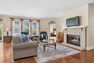 2807 Edgebrook Ct, Naperville, IL 60564 - Photo 5