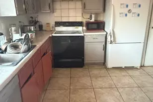 1140 Court G, Hanover Park, IL 60133 - Photo 5