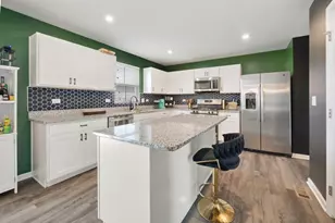 552 Dawns End, Hampshire, IL 60140 - Photo 11
