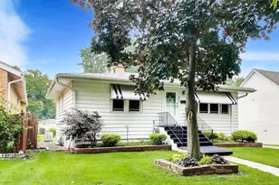 403 N Yale St, Villa Park, IL 60181 - Photo 3