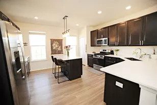 530 Cimmaron Cir, Crystal Lake, IL 60012 - Photo 5