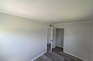 524 Amsterdam St, Woodstock, IL 60098 - Photo 11