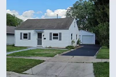 524 Amsterdam Street, Woodstock, IL 60098 - Photo 1