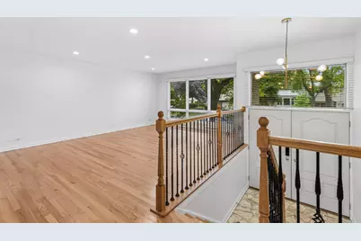 409 Brookside Drive, Wilmette, IL 60091 - Photo 3