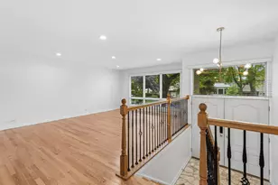 409 Brookside Dr, Wilmette, IL 60091 - Photo 3