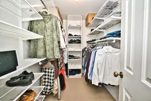 9558 Gross Point Rd, Skokie, IL 60076 - Photo 15