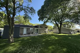 920 Royal Ct, Schaumburg, IL 60193 - Photo 17