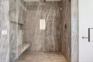 14 W Superior St, Chicago, IL 60654 - Photo 23