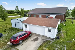 18015 N 2100 E Rd, Pontiac, IL 61764 - Photo 13