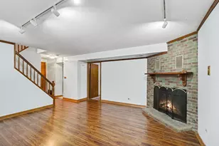 1714 Kingston Ln, Schaumburg, IL 60193 - Photo 3
