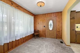 105 N 6th St, Ashkum, IL 60911 - Photo 11