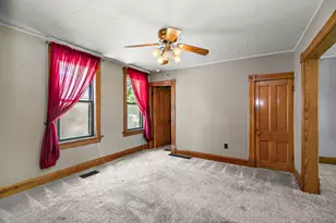 105 N 6th St, Ashkum, IL 60911 - Photo 7