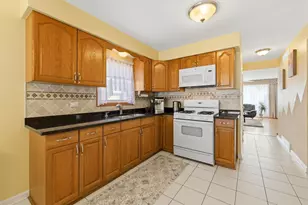 5836 S Mayfield Ave, Chicago, IL 60638 - Photo 7