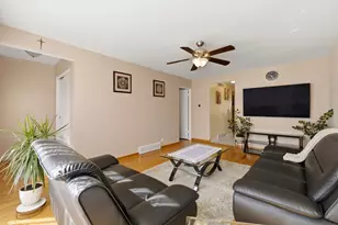 5836 S Mayfield Ave, Chicago, IL 60638 - Photo 3