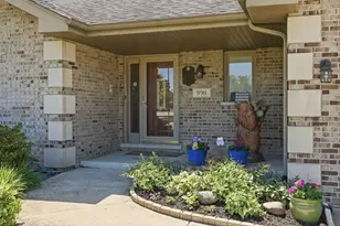 9911 195th St, Mokena, IL 60448 - Photo 3