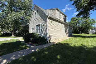 19 W 36th Pl, Steger, IL 60475 - Photo 3