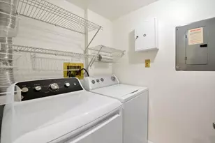 329 Grissom Ct, Hoffman Estates, IL 60169 - Photo 19