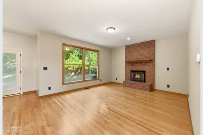 97 Crooked Creek Drive, Yorkville, IL 60560 - Photo 9