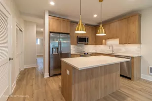 507 E 60th St, Chicago, IL 60637 - Photo 5