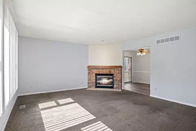 1844 Kerrybrook Court #0, Sycamore, IL 60178 - Photo 9