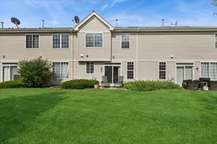 5721 Wildspring Dr, Lake in the Hills, IL 60156 - Photo 19