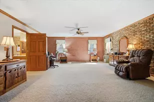 2 Breckenridge Dr, Bloomington, IL 61701 - Photo 23