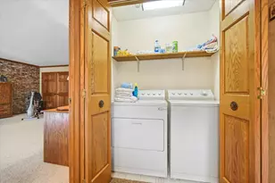 2 Breckenridge Dr, Bloomington, IL 61701 - Photo 29