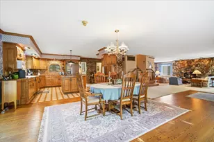 2 Breckenridge Dr, Bloomington, IL 61701 - Photo 11