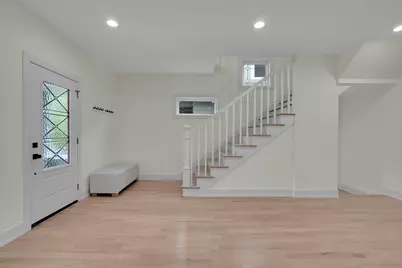 4036 W Warwick Avenue, Chicago, IL 60641 - Photo 7