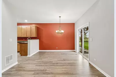 725 S Jade Lane, Round Lake, IL 60073 - Photo 7