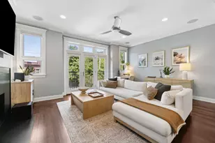 1039 W Grace St, Chicago, IL 60613 - Photo 7