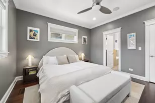 1039 W Grace St, Chicago, IL 60613 - Photo 17