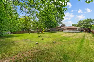 1393 Bryn Mawr St, Rockford, IL 61107 - Photo 41