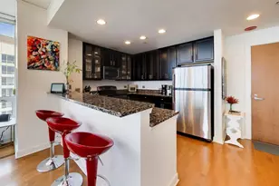 1901 S Calumet Ave, Chicago, IL 60616 - Photo 15