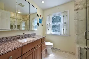 381 Grayfriars Ln, Inverness, IL 60067 - Photo 17