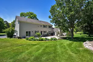 381 Grayfriars Ln, Inverness, IL 60067 - Photo 29