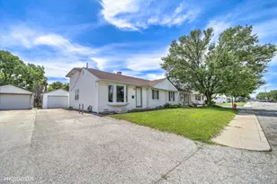 4231 SW Hwy, Hometown, IL 60456 - Photo 1