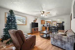 413 S May St, Joliet, IL 60436 - Photo 7