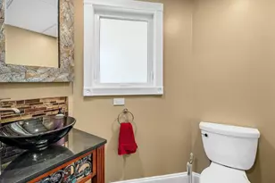 1906 Stoddard Ave, Wheaton, IL 60187 - Photo 19