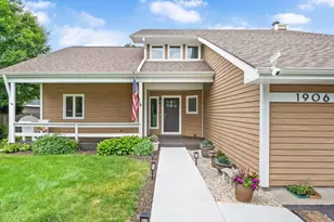 1906 Stoddard Ave, Wheaton, IL 60187 - Photo 3