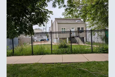 5651 W Grand Avenue, Chicago, IL 60639 - Photo 3
