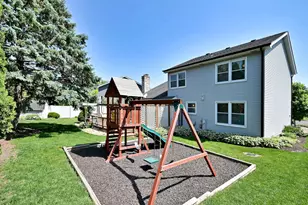 1350 W Barnwall Dr, Addison, IL 60101 - Photo 51