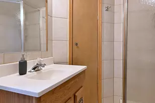 1350 W Barnwall Dr, Addison, IL 60101 - Photo 33