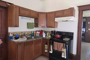 80 W 4th St, Dallas City, IL 62330 - Photo 9
