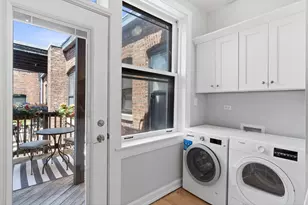 510 W Surf St, Chicago, IL 60657 - Photo 17