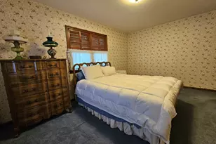 48 N Market St, Momence, IL 60954 - Photo 11