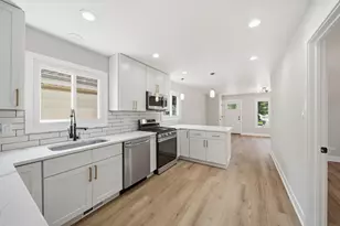 10439 S Drake Ave, Chicago, IL 60655 - Photo 23