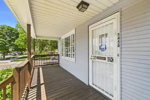 5458 W Windsor Ave, Chicago, IL 60630 - Photo 3