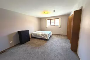 7554 W Willowood Ct, Orland Park, IL 60462 - Photo 9